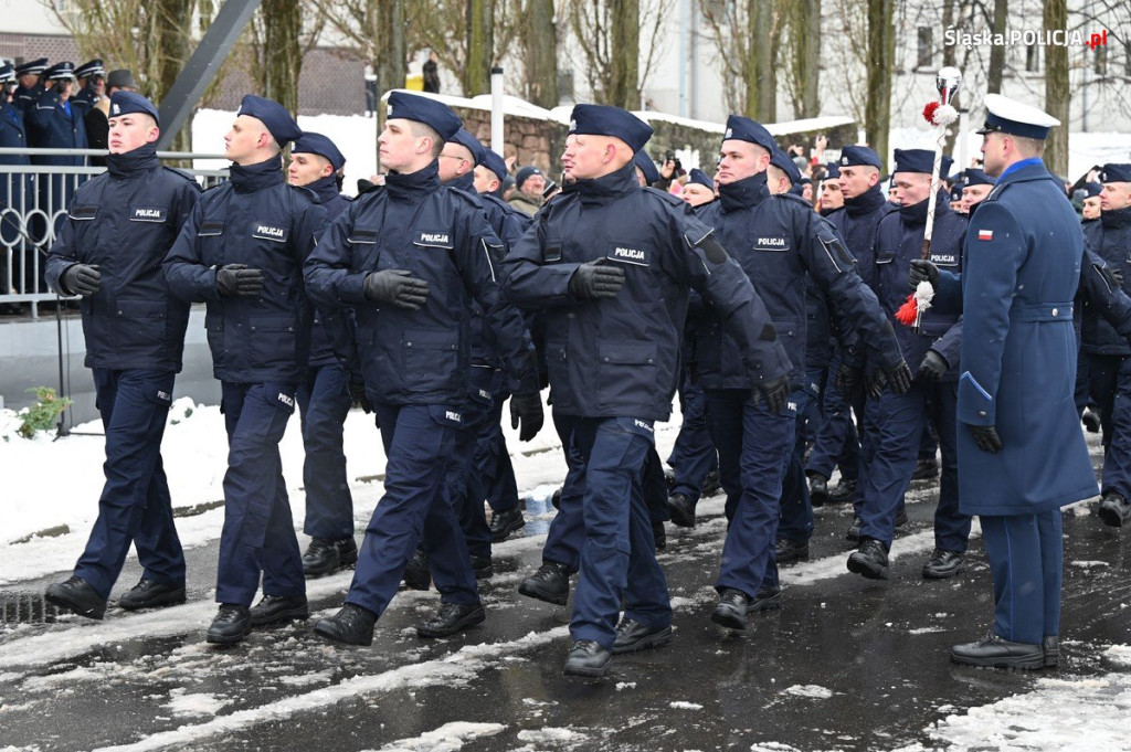 Ślubowanie nowych policjantów