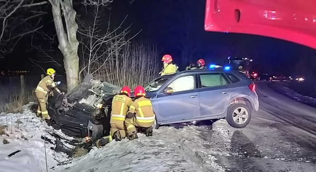 Audi w rowie. Policja z Tarnowskich Gór...