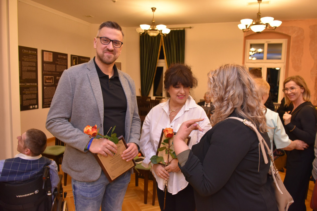 Pomagają innym. Wyróżniono ponad 30 osób [ZDJĘCIA]