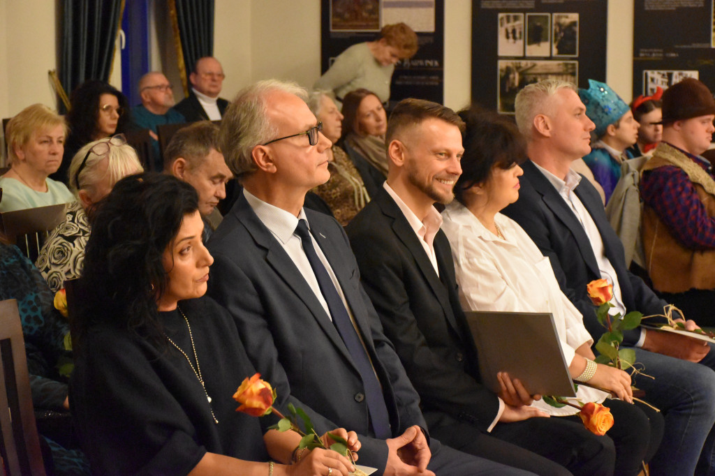 Pomagają innym. Wyróżniono ponad 30 osób [ZDJĘCIA]