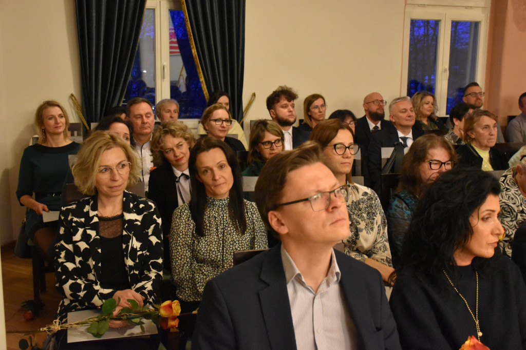 Pomagają innym. Wyróżniono ponad 30 osób [ZDJĘCIA]