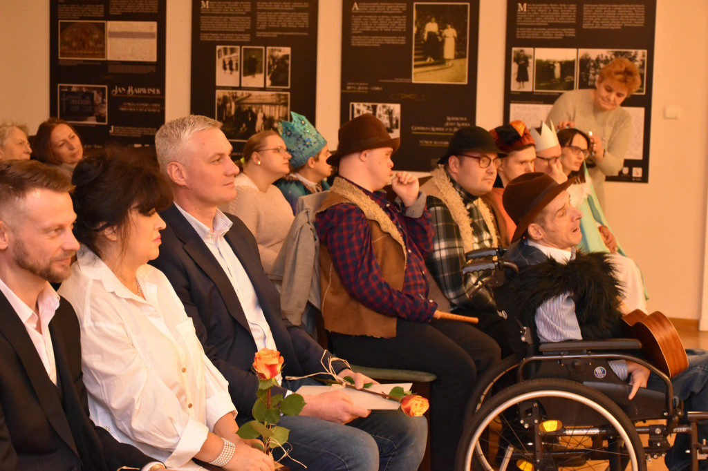 Pomagają innym. Wyróżniono ponad 30 osób [ZDJĘCIA]