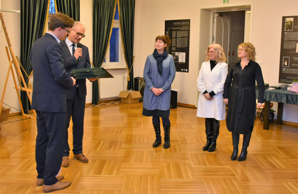 Pomagają innym. Wyróżniono ponad 30 osób [ZDJĘCIA]