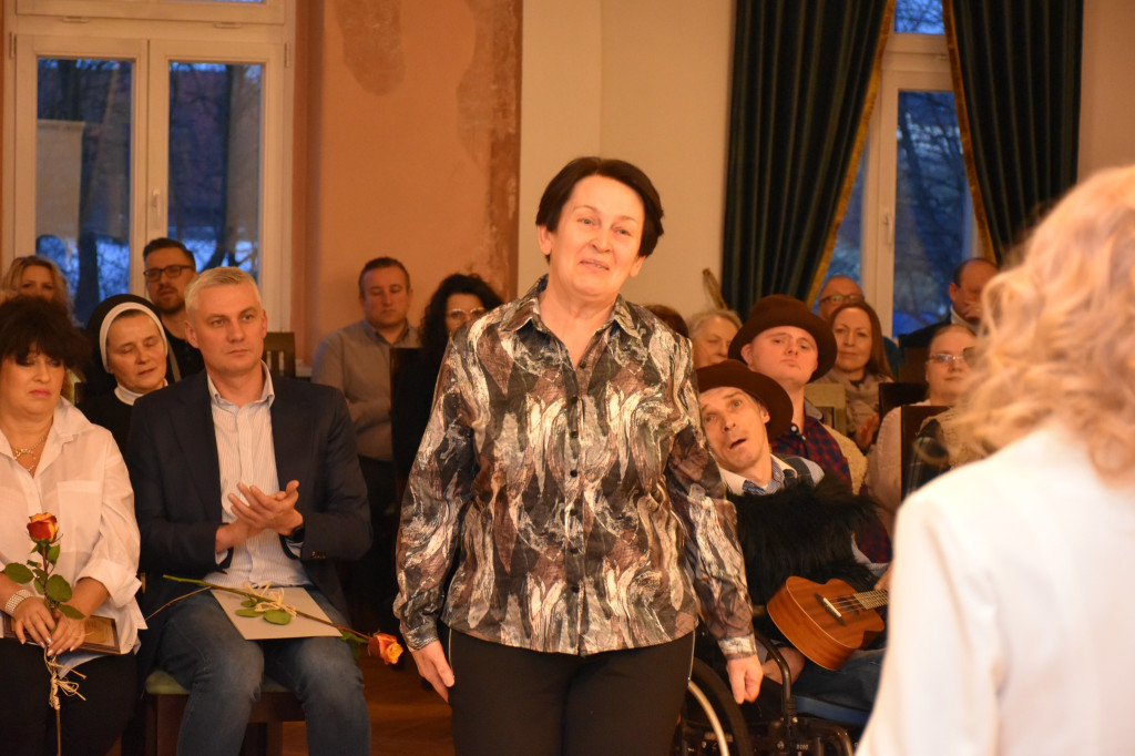 Pomagają innym. Wyróżniono ponad 30 osób [ZDJĘCIA]