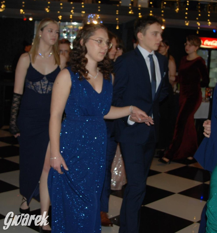 Tarnowskie Góry. Studniówka uczniów Plastyka [FOTO]