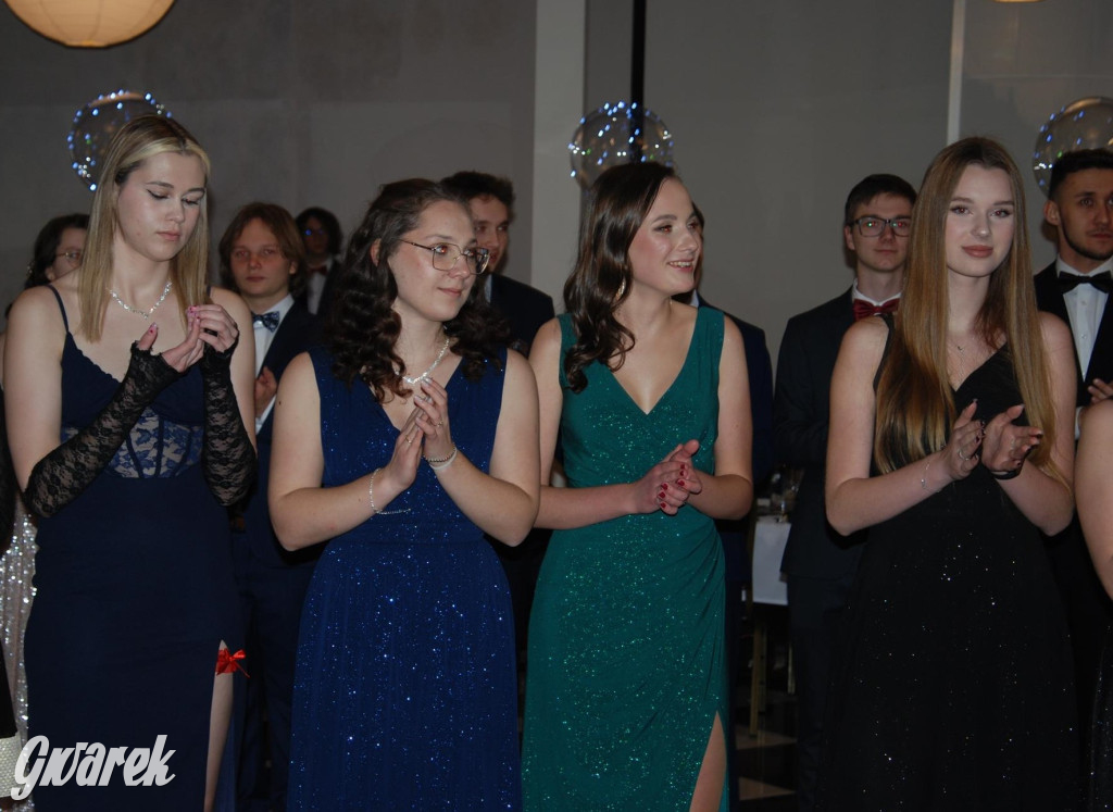 Tarnowskie Góry. Studniówka uczniów Plastyka [FOTO]