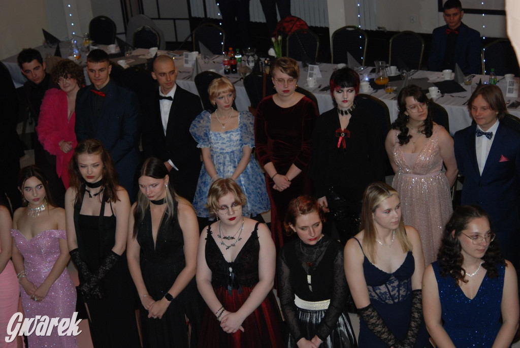 Tarnowskie Góry. Studniówka uczniów Plastyka [FOTO]