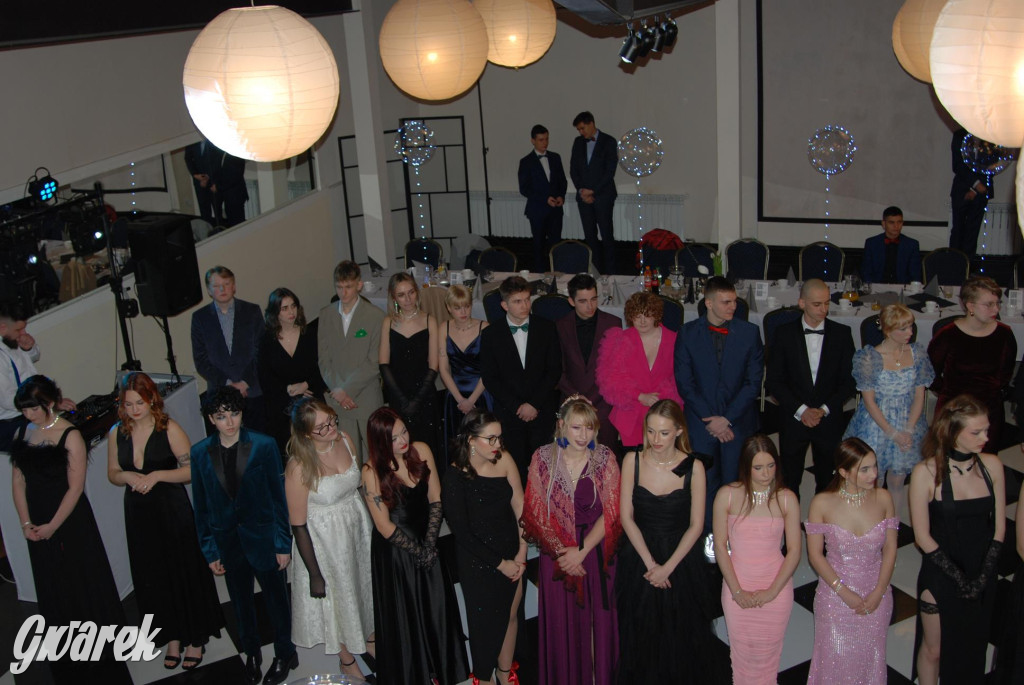 Tarnowskie Góry. Studniówka uczniów Plastyka [FOTO]