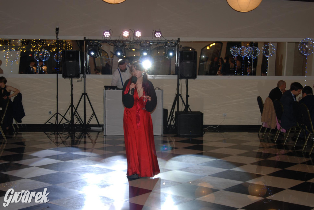 Tarnowskie Góry. Studniówka uczniów Plastyka [FOTO]