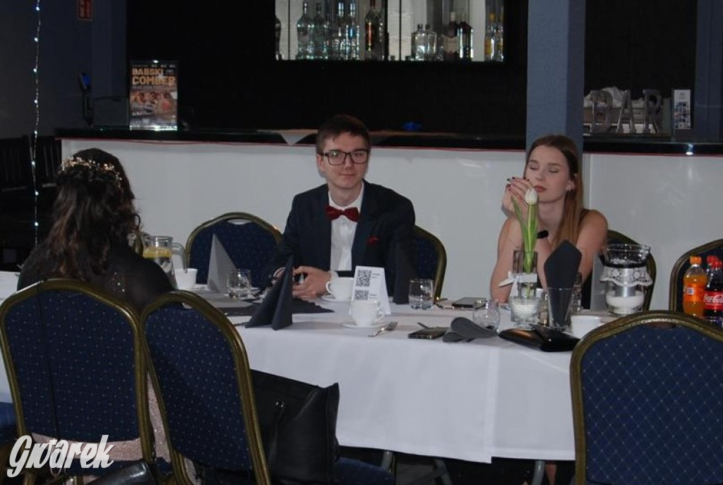 Tarnowskie Góry. Studniówka uczniów Plastyka [FOTO]