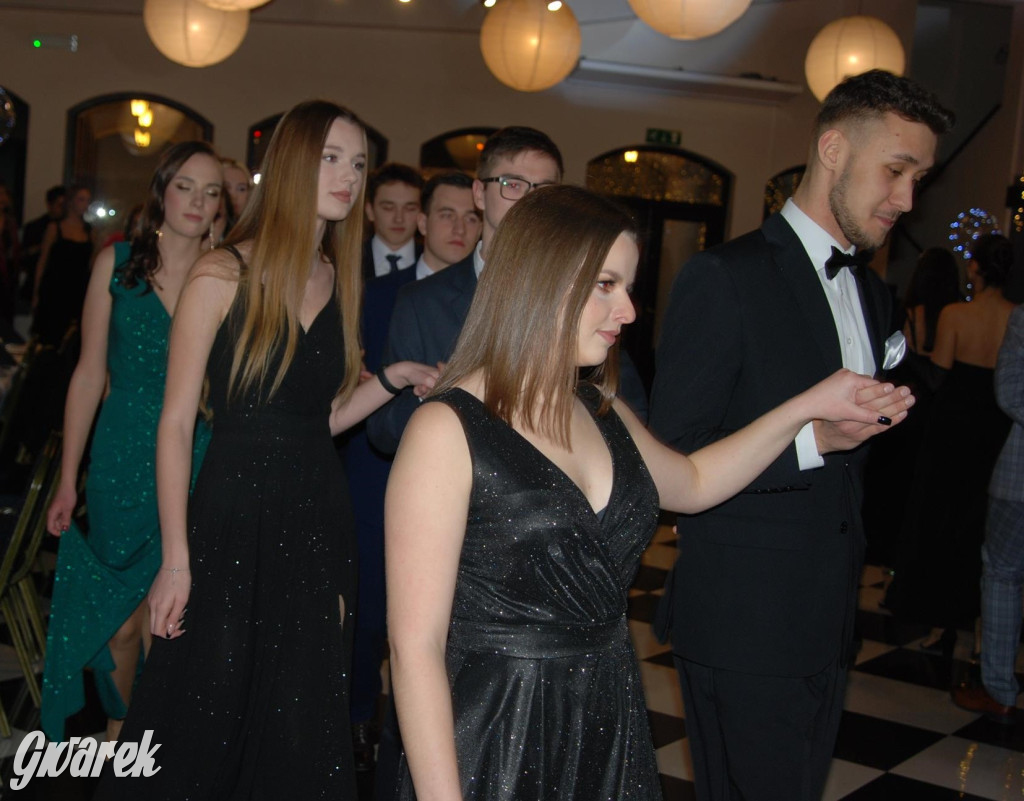 Tarnowskie Góry. Studniówka uczniów Plastyka [FOTO]