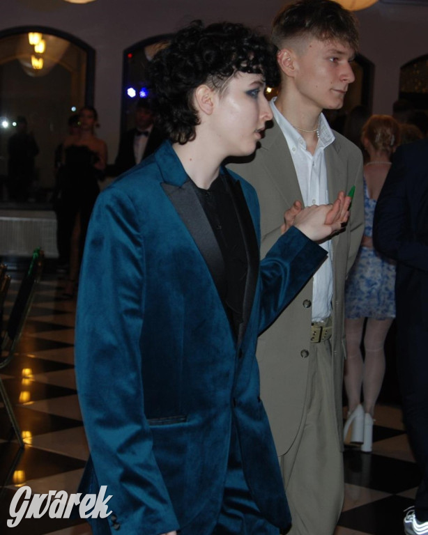 Tarnowskie Góry. Studniówka uczniów Plastyka [FOTO]