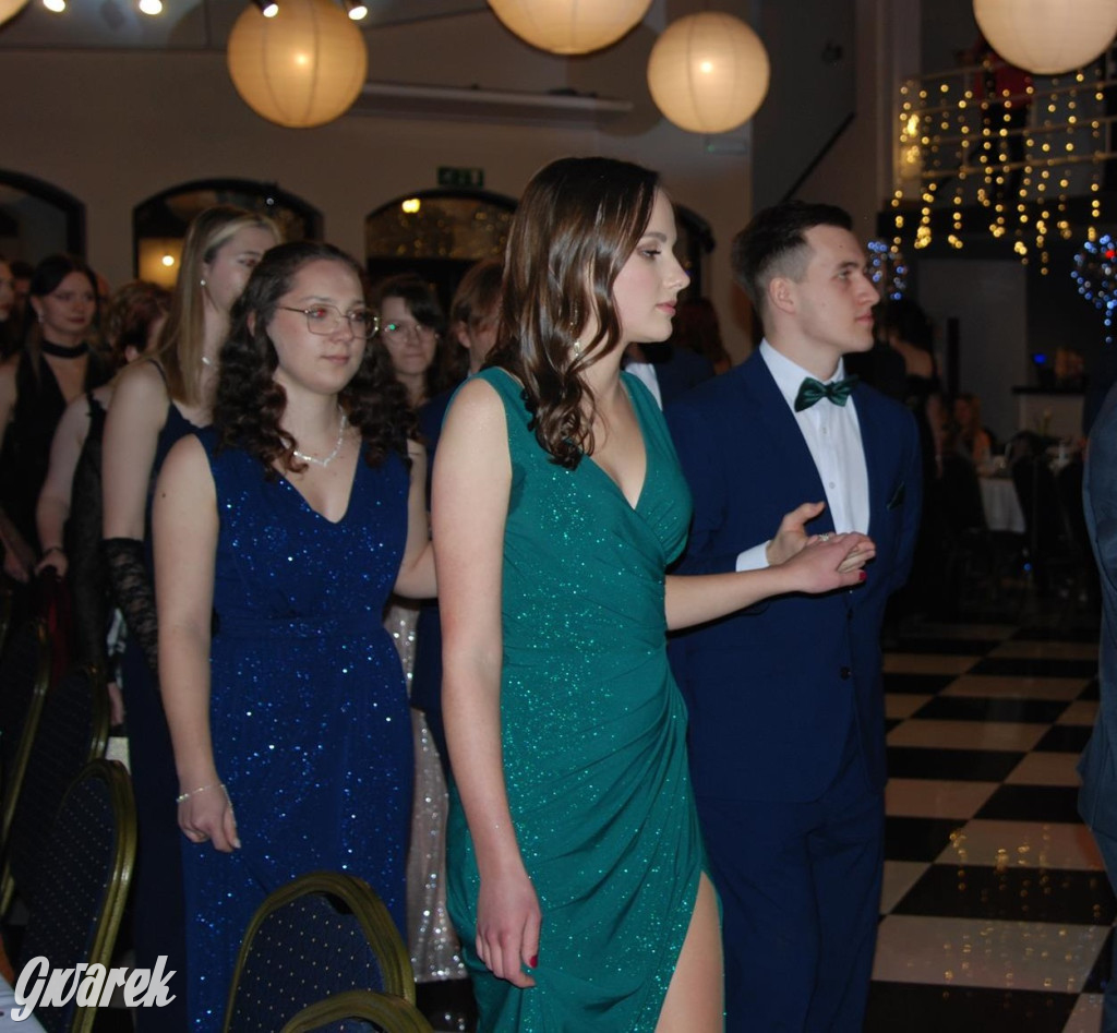 Tarnowskie Góry. Studniówka uczniów Plastyka [FOTO]