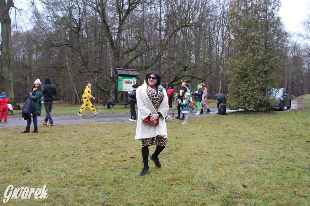 Dla WOŚP pobiegła Barbie, zakonnica i znana posłanka