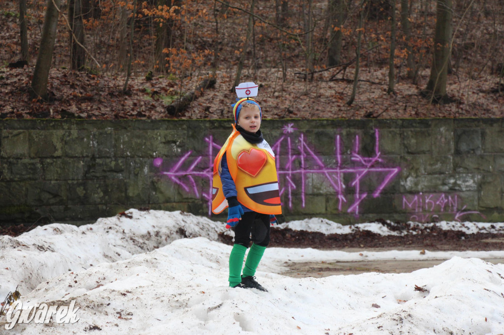 Dla WOŚP pobiegła Barbie, zakonnica i znana posłanka