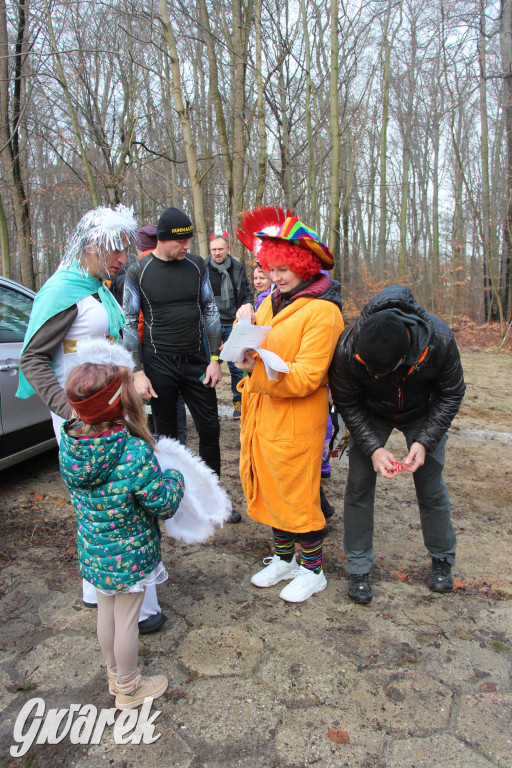 Dla WOŚP pobiegła Barbie, zakonnica i znana posłanka