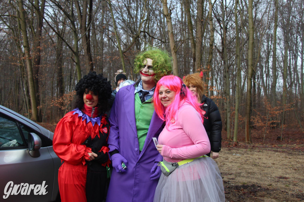 Dla WOŚP pobiegła Barbie, zakonnica i znana posłanka