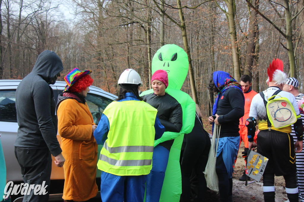 Dla WOŚP pobiegła Barbie, zakonnica i znana posłanka