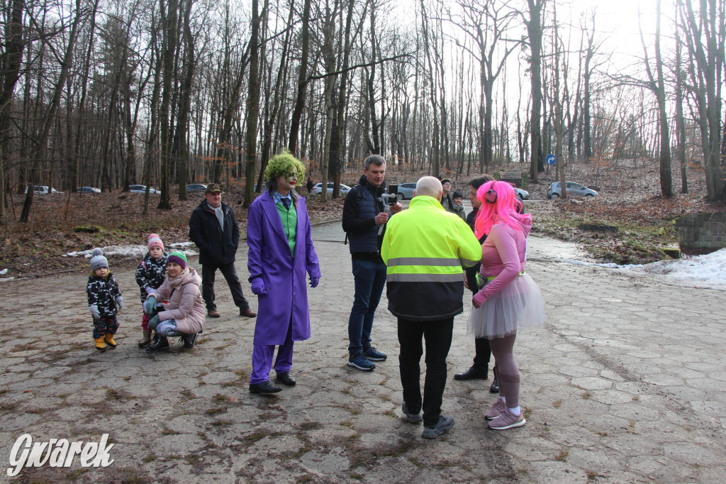 Dla WOŚP pobiegła Barbie, zakonnica i znana posłanka