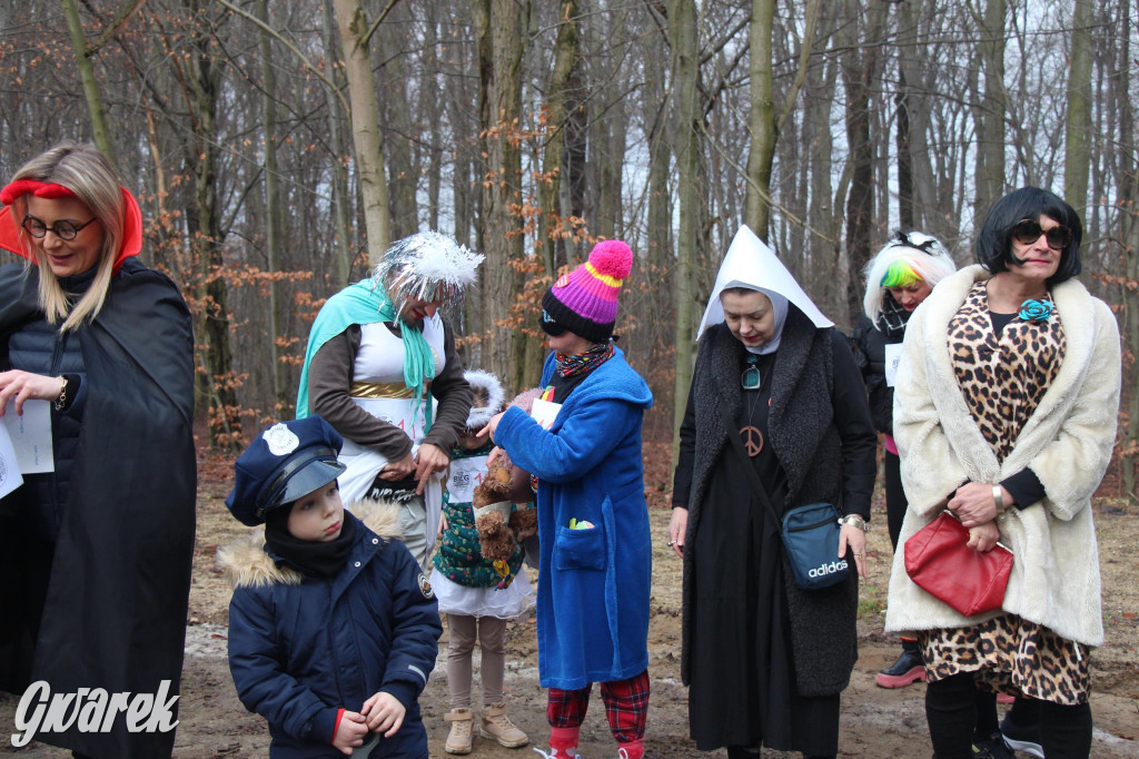 Dla WOŚP pobiegła Barbie, zakonnica i znana posłanka