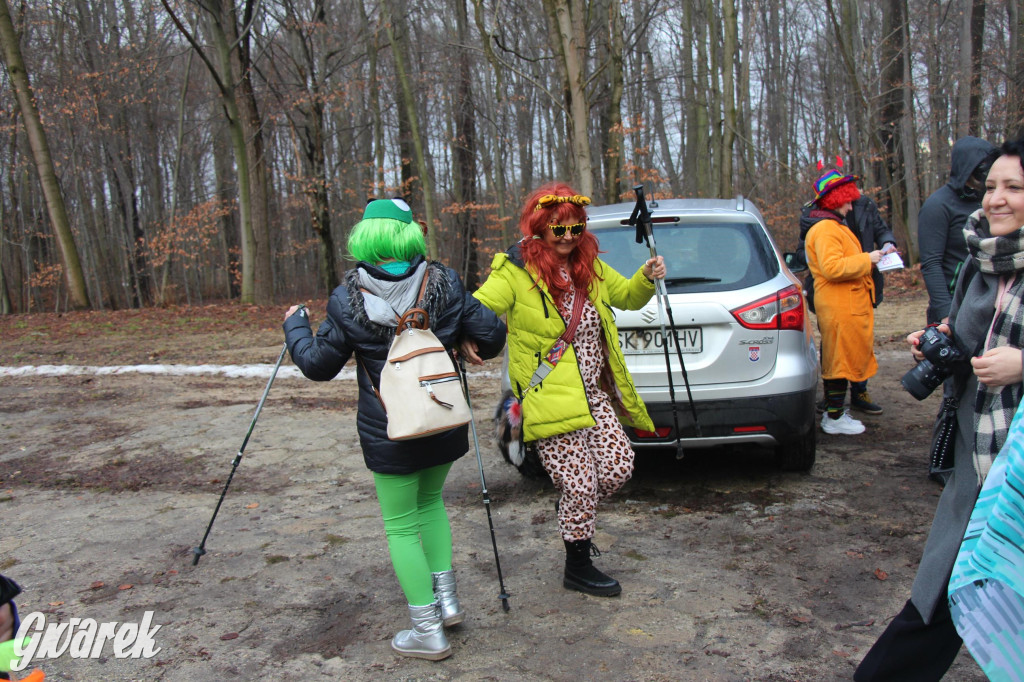 Dla WOŚP pobiegła Barbie, zakonnica i znana posłanka