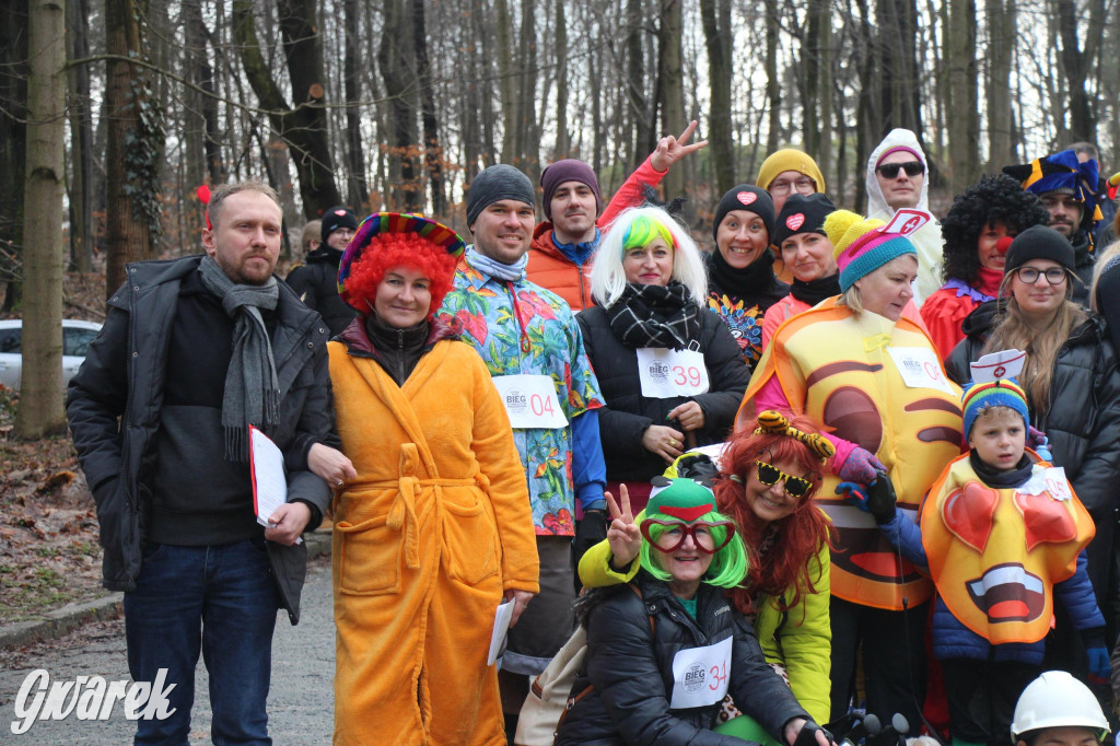 Dla WOŚP pobiegła Barbie, zakonnica i znana posłanka