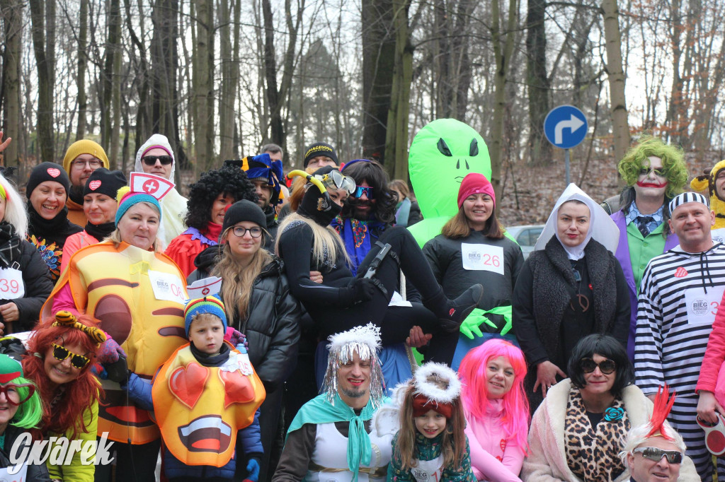 Dla WOŚP pobiegła Barbie, zakonnica i znana posłanka