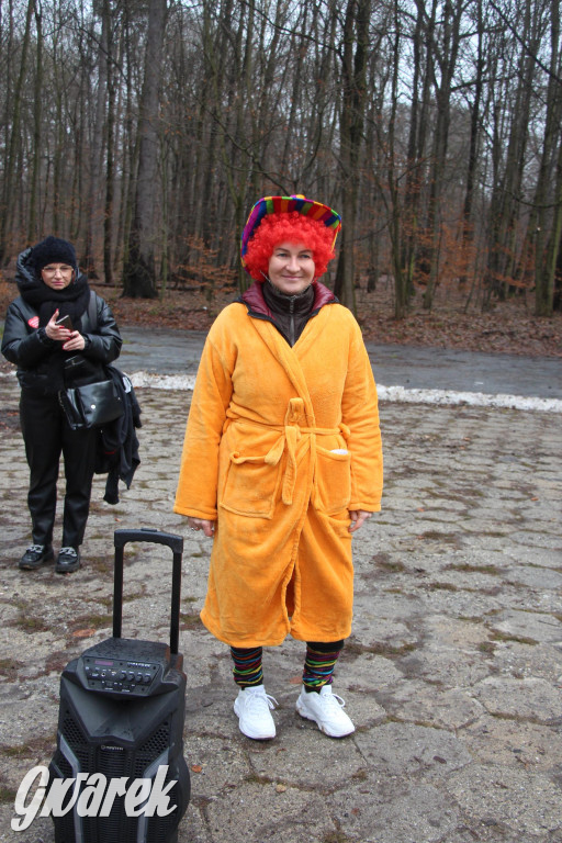 Dla WOŚP pobiegła Barbie, zakonnica i znana posłanka