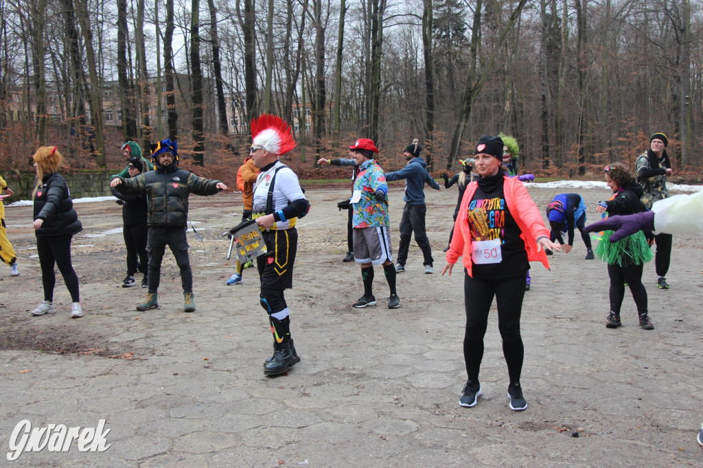 Dla WOŚP pobiegła Barbie, zakonnica i znana posłanka