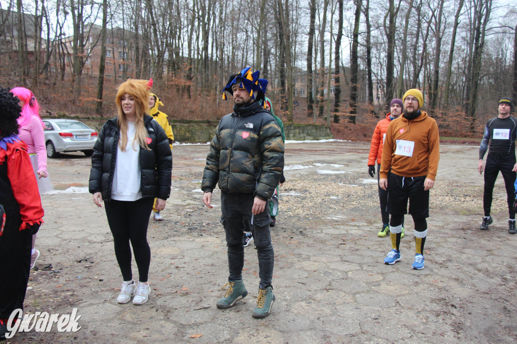 Dla WOŚP pobiegła Barbie, zakonnica i znana posłanka