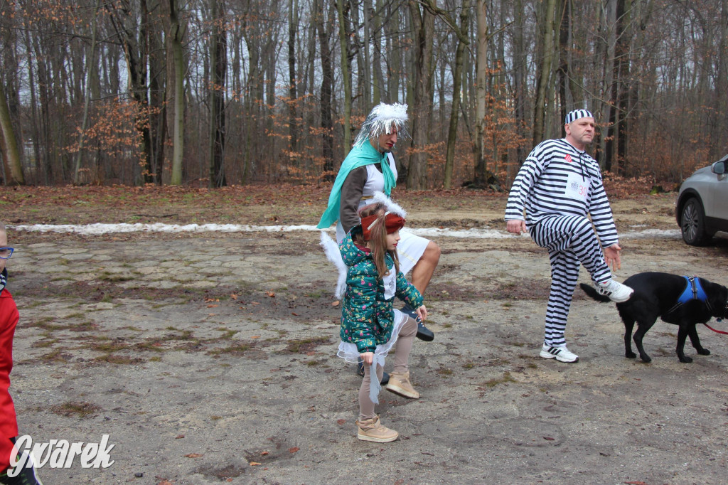 Dla WOŚP pobiegła Barbie, zakonnica i znana posłanka