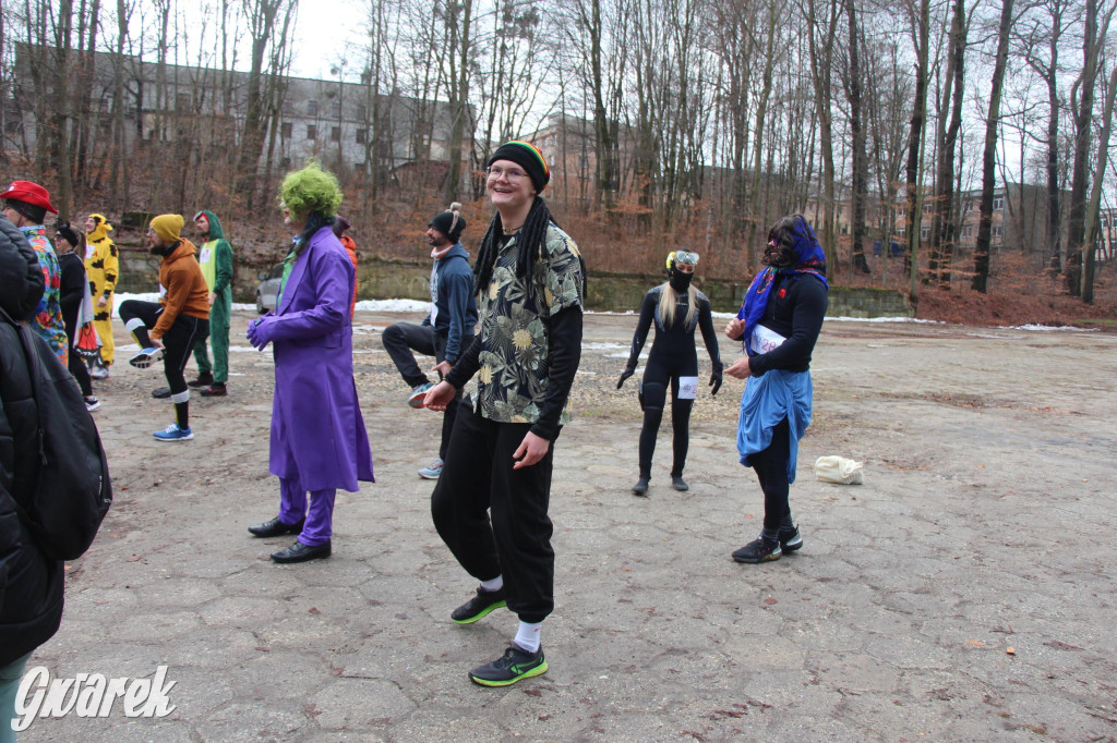 Dla WOŚP pobiegła Barbie, zakonnica i znana posłanka