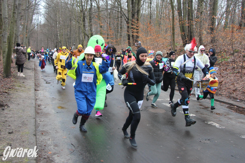 Dla WOŚP pobiegła Barbie, zakonnica i znana posłanka