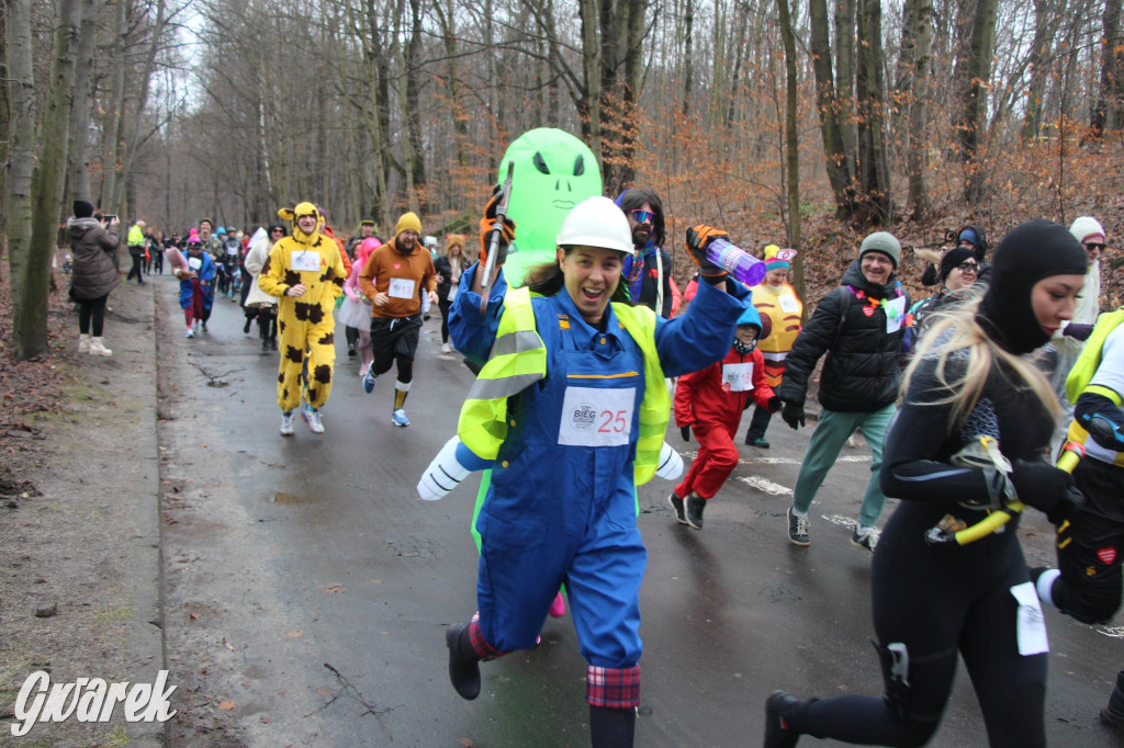 Dla WOŚP pobiegła Barbie, zakonnica i znana posłanka