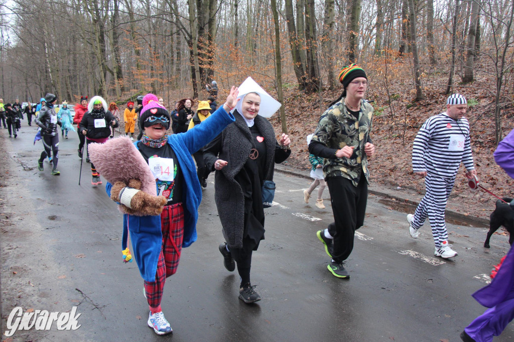 Dla WOŚP pobiegła Barbie, zakonnica i znana posłanka