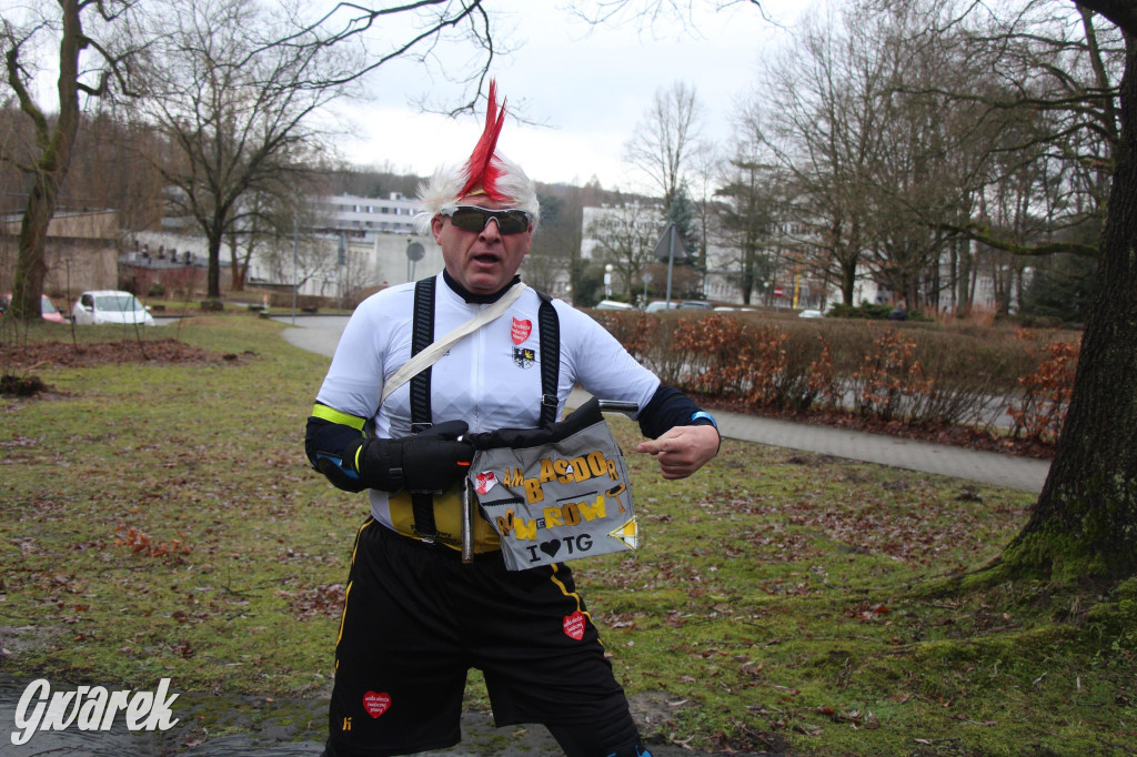 Dla WOŚP pobiegła Barbie, zakonnica i znana posłanka