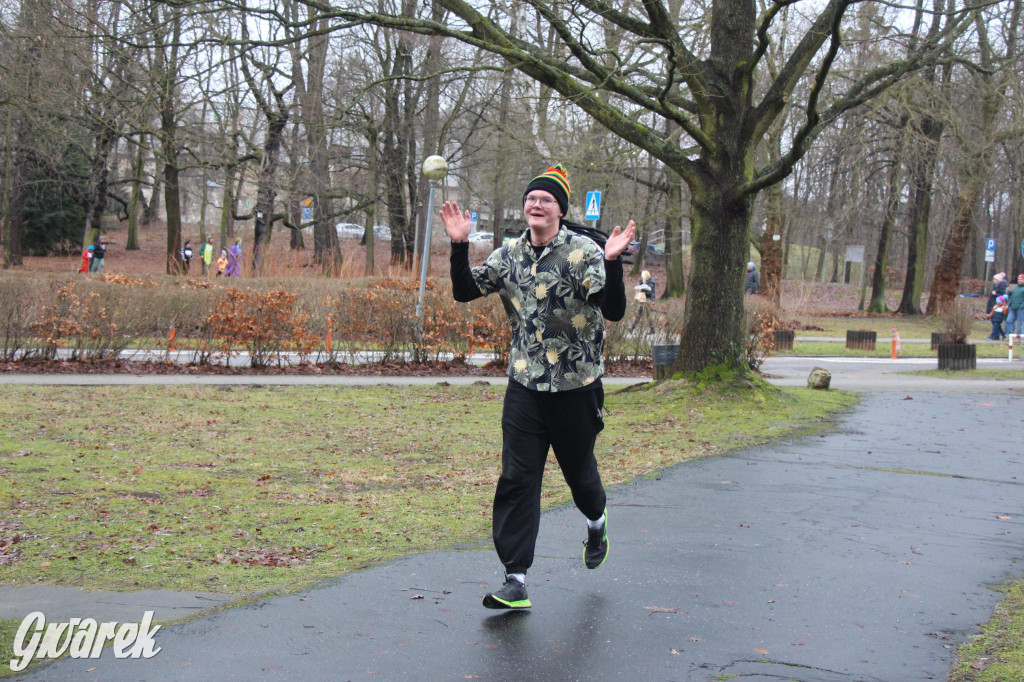 Dla WOŚP pobiegła Barbie, zakonnica i znana posłanka