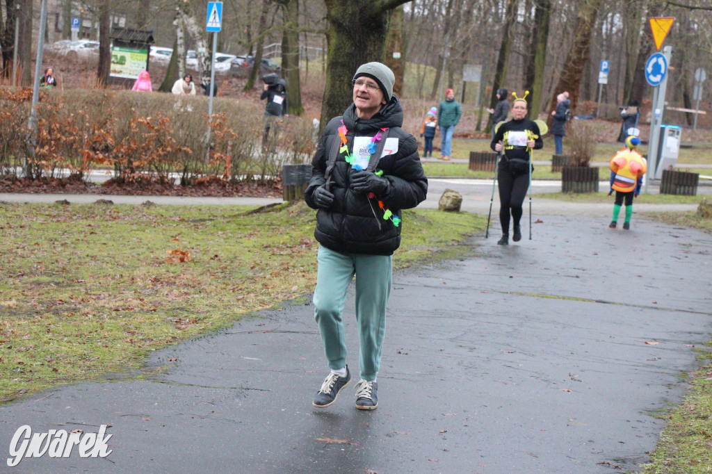 Dla WOŚP pobiegła Barbie, zakonnica i znana posłanka