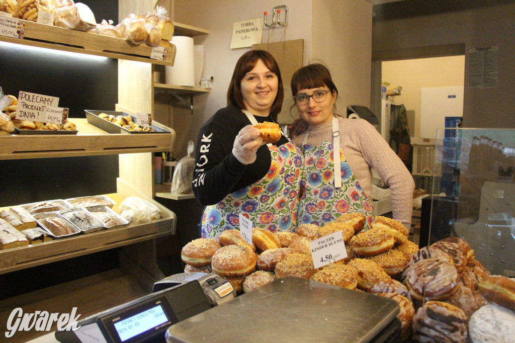 Tarnowskie Góry. Pączki z pistacją, są też z krupniokiem