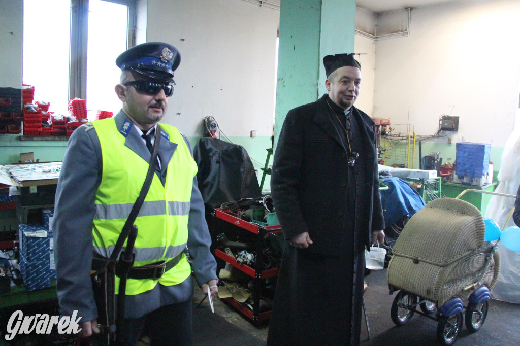 Bery w Miedarach. Zwyczaj kultywują od lat [GALERIA]