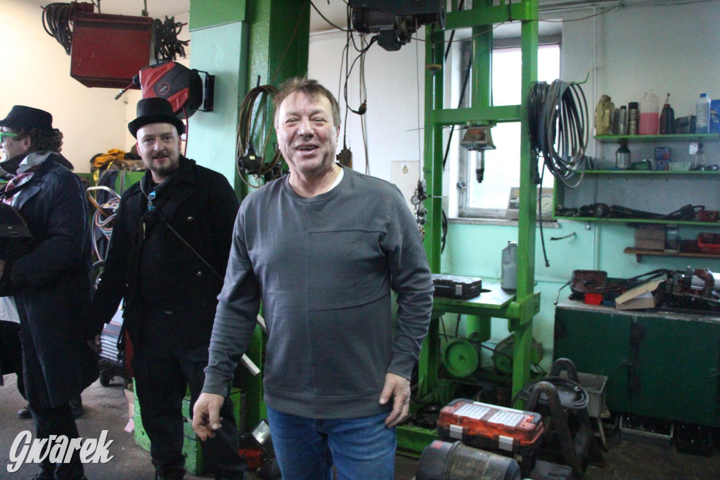 Bery w Miedarach. Zwyczaj kultywują od lat [GALERIA]