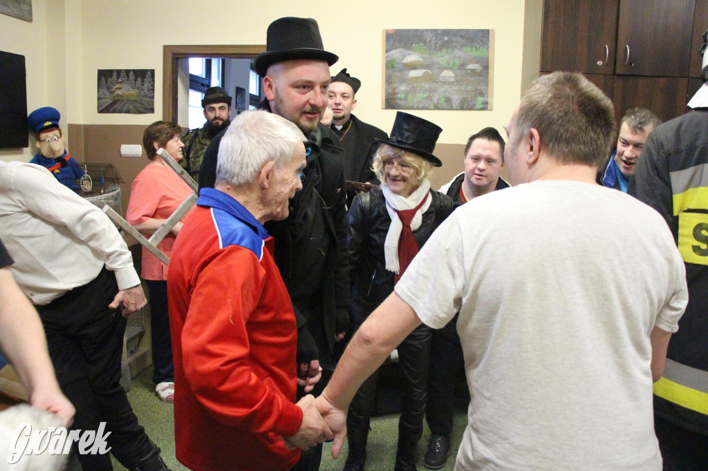 Bery w Miedarach. Zwyczaj kultywują od lat [GALERIA]