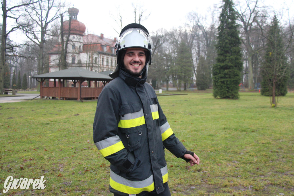 Bery w Miedarach. Zwyczaj kultywują od lat [GALERIA]