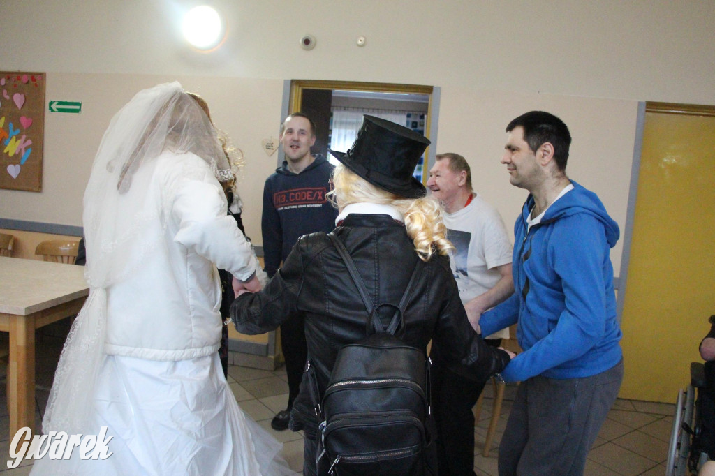 Bery w Miedarach. Zwyczaj kultywują od lat [GALERIA]