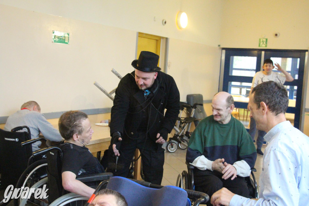 Bery w Miedarach. Zwyczaj kultywują od lat [GALERIA]