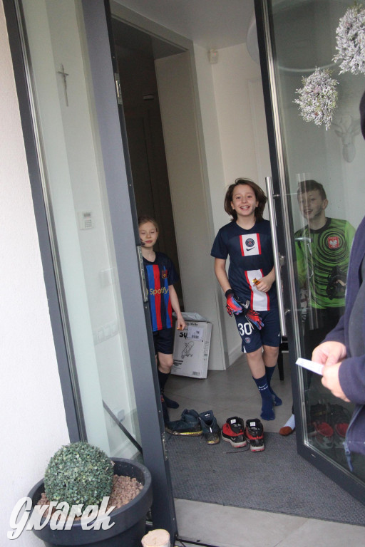 Bery w Miedarach. Zwyczaj kultywują od lat [GALERIA]