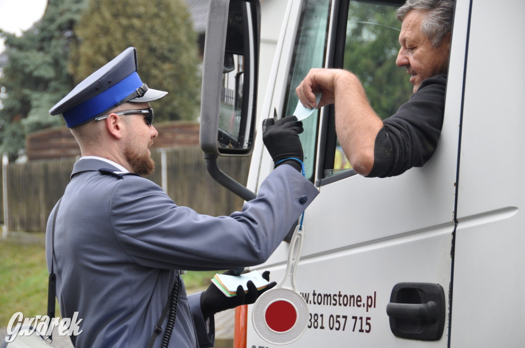 Kopienica. Łubie. Taniec z niedźwiedziem zapewnia powodzenie i dostatek