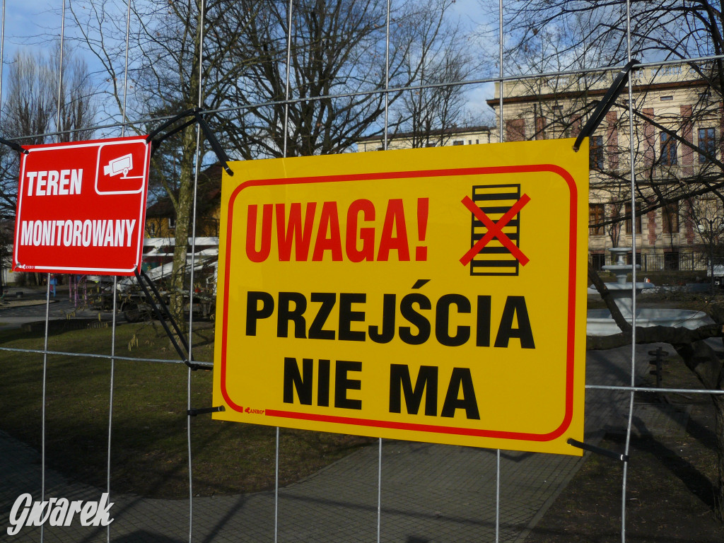 Tarnowskie Góry. Ruszyła przebudowa placu [ZDJĘCIA]