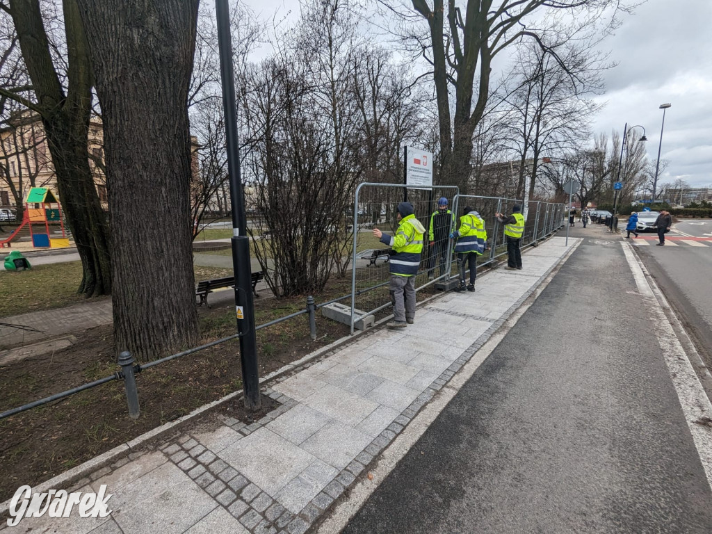 Tarnowskie Góry. Ruszyła przebudowa placu [ZDJĘCIA]