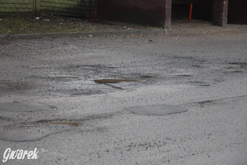 Ser z dziurami ma ich mniej niż nasze drogi [GALERIA]